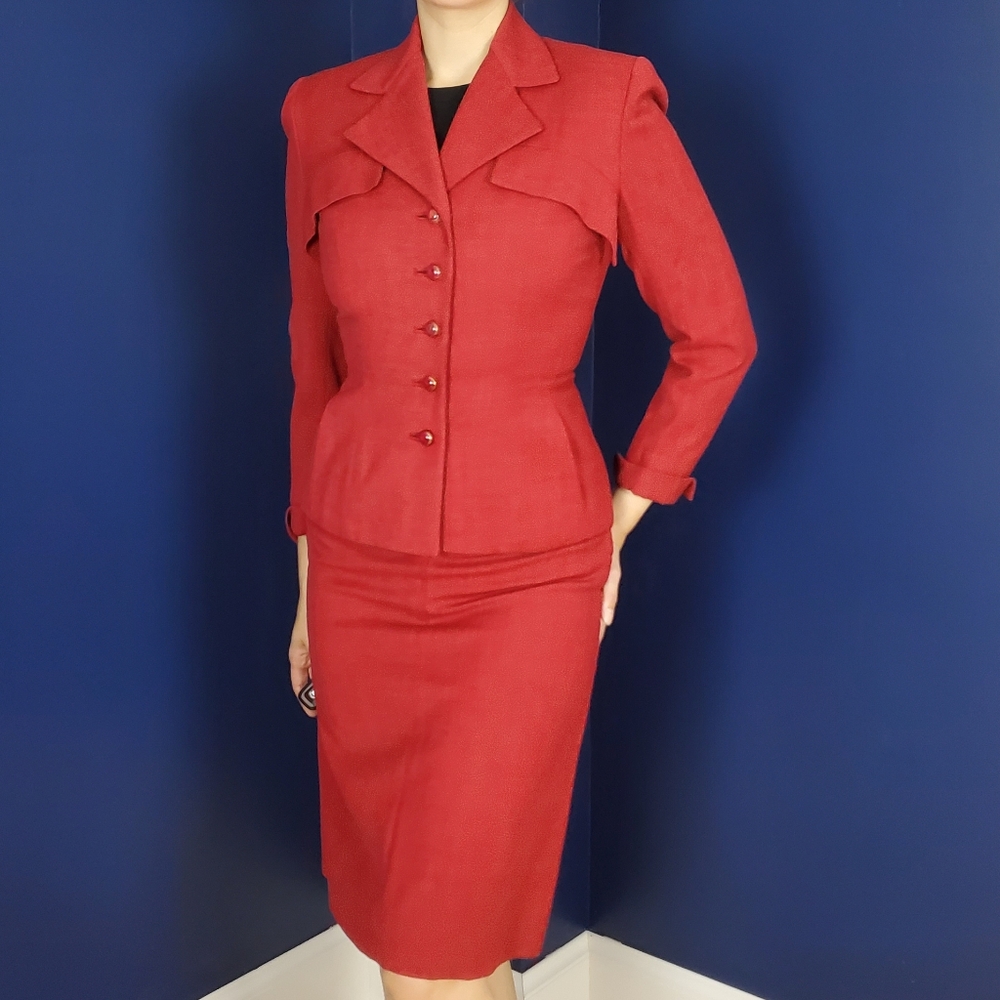 1950s vintage skirt suit in red, Small